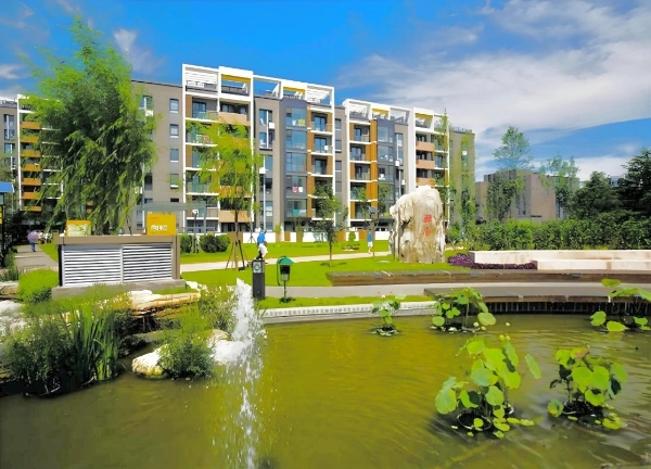 Dream World 2008 East