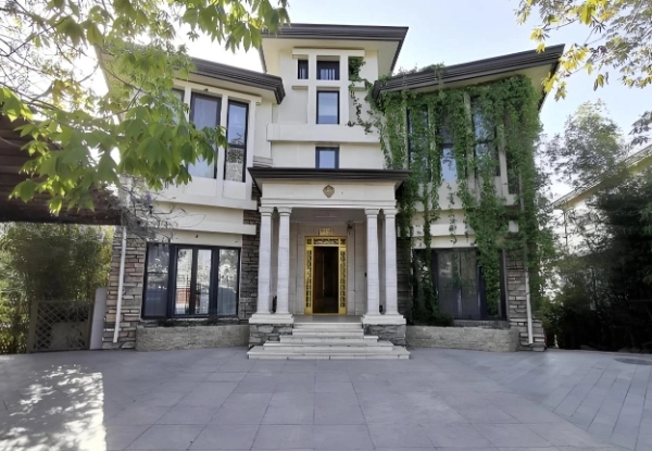 Forest Hills(3)