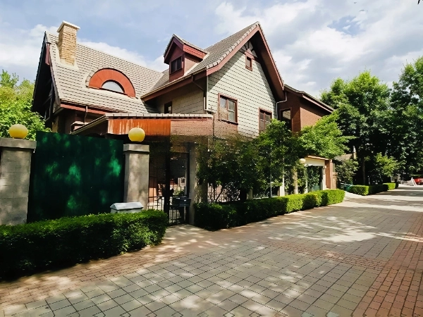 McAllen Courtyard Villa(8)