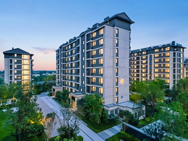 Poetry Courtyard II East(3)