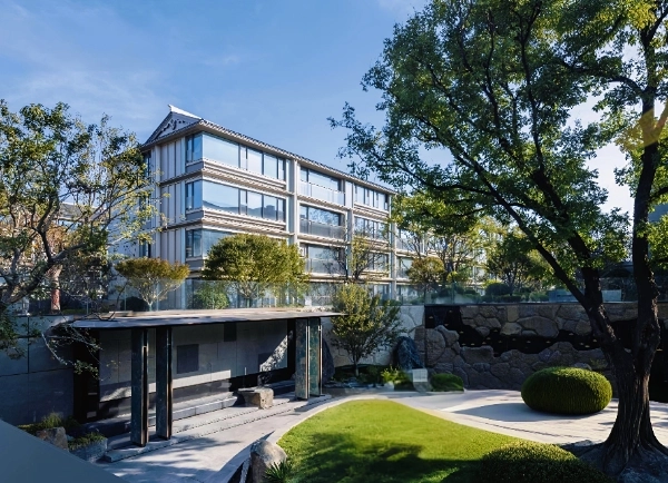 The Fragrant Hills Opus