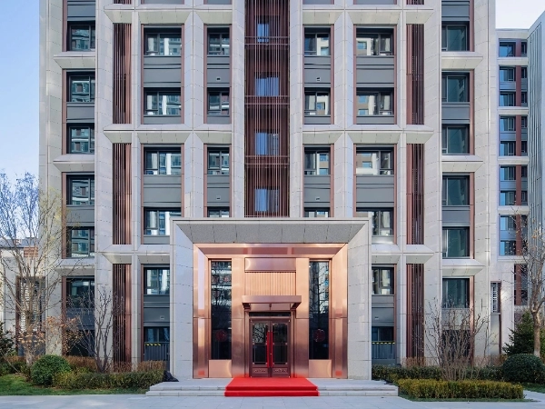 The Pearl on the Crown(4)