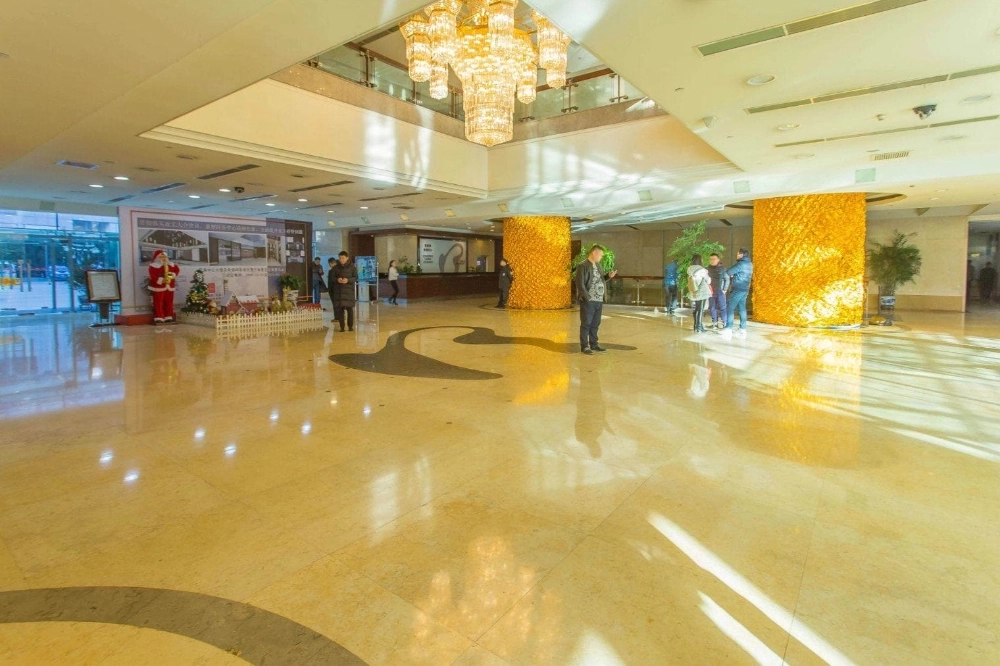 Van Palace Apt(2)