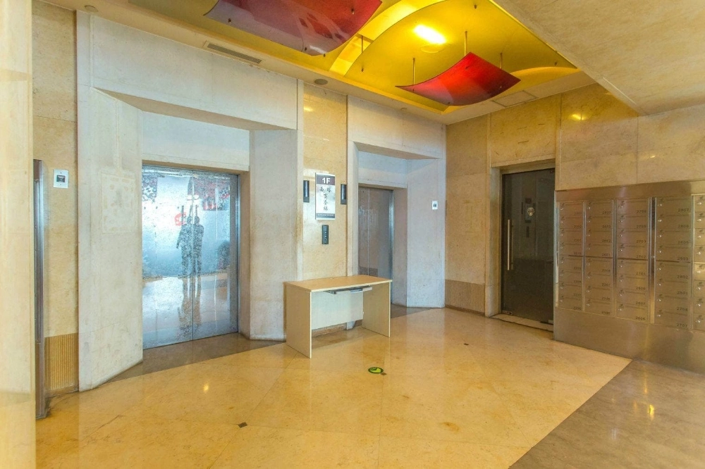 Van Palace Apt(3)