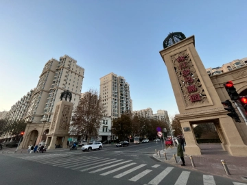Zhu Jiang Roma Jia Yuan West(3)