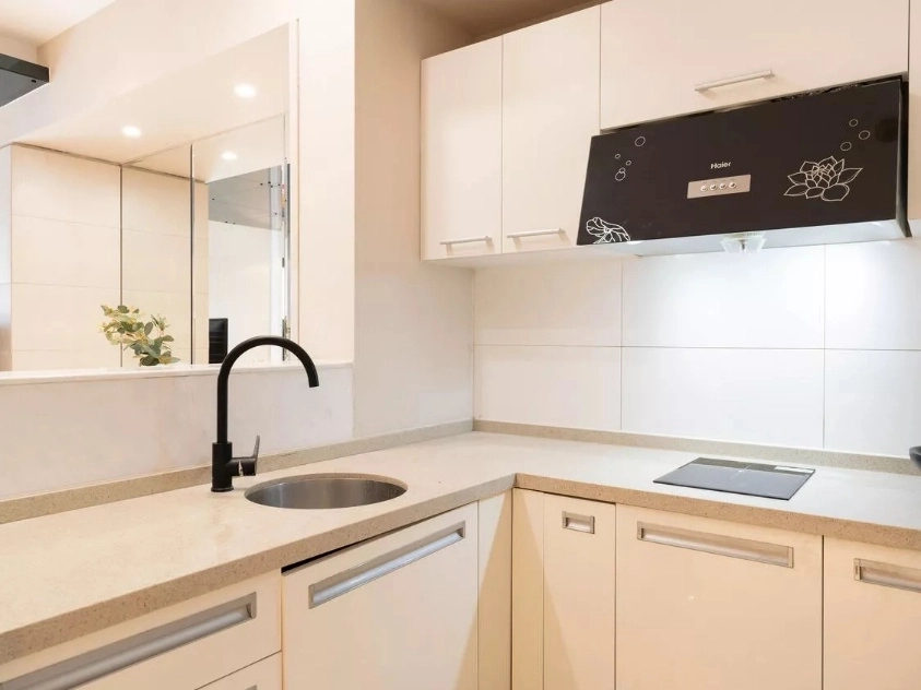 Rm 1003 Unit A No 66 Regent Land(7)
