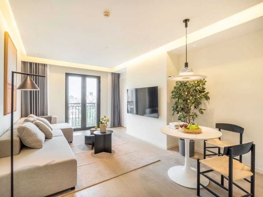 Rm 1006 Unit C Regent Land(2)