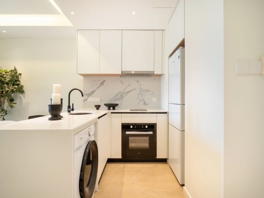 Rm 1006 Unit C Regent Land(6)