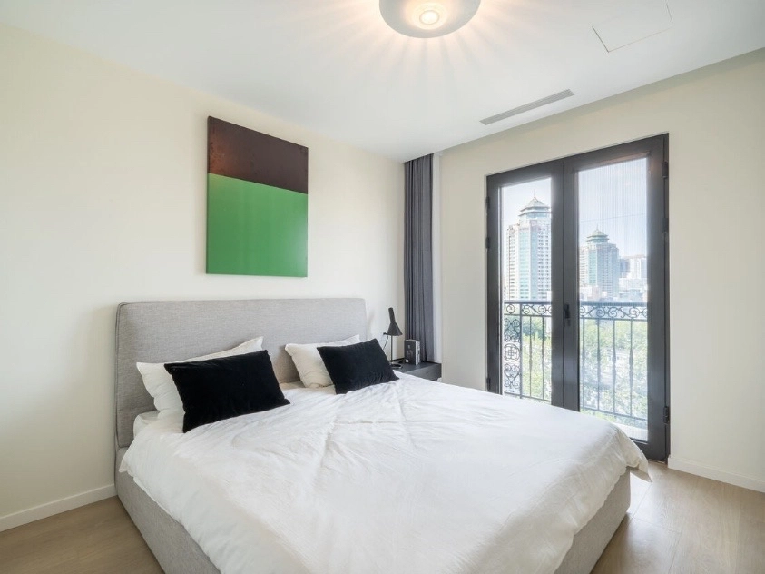 Rm 1006 Unit C Regent Land(8)