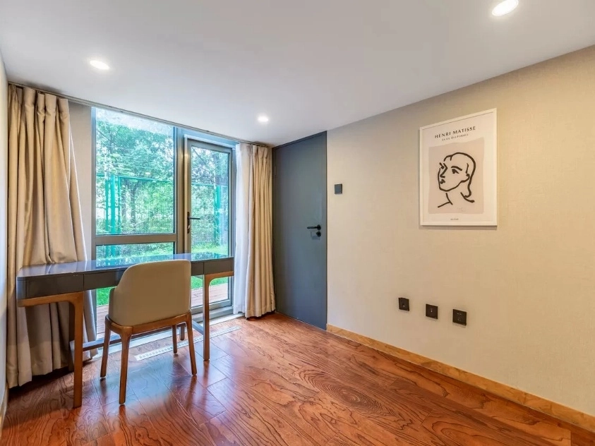 Rm 107 No 2 Guangqu Jinmao Palace South(13)