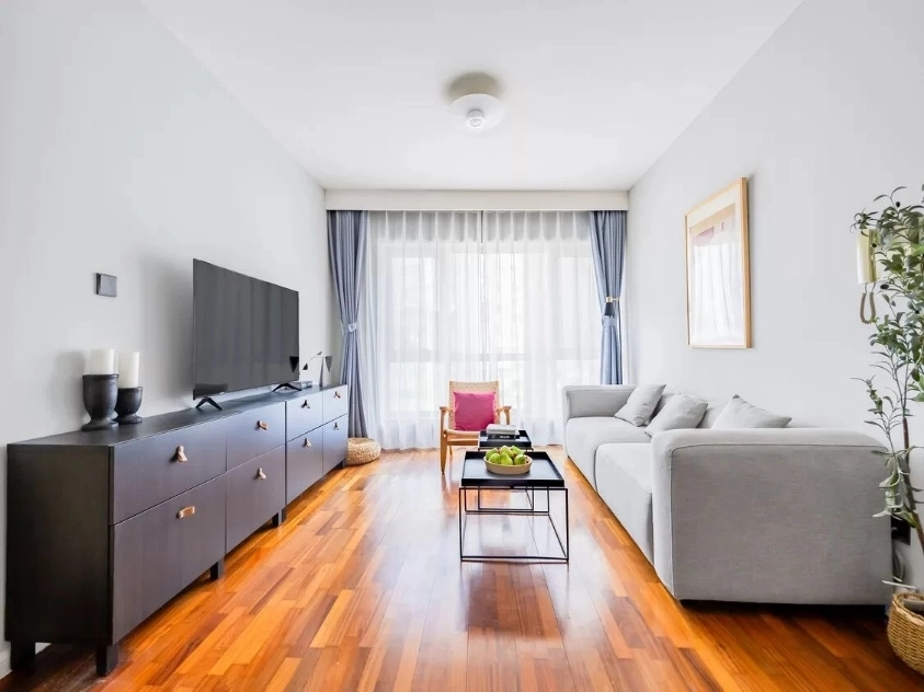 Rm 1101 No 11 Central Park