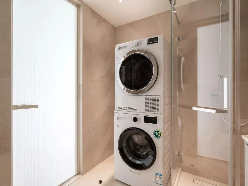 Rm 1102 No 10 Jian Wai SOHO West(9)