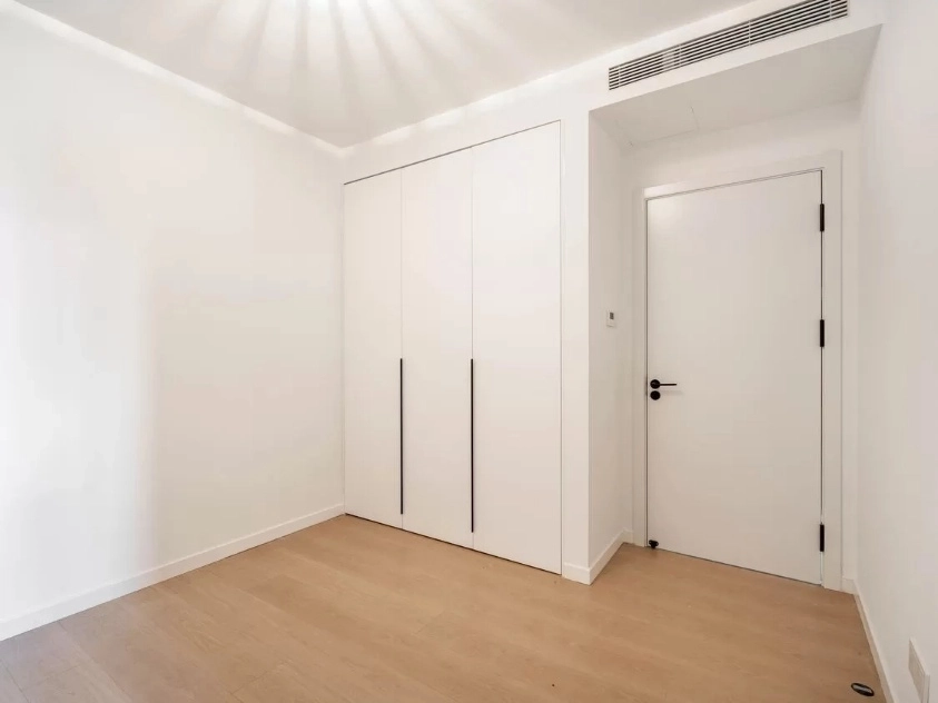 Rm 1102 No 5 Wanda Plaza Apartment(12)