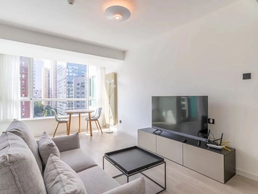 Rm 1103 No 1 China Central Place(2)