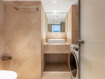 Rm 1125 Bld D Chateau De Luze Apt(11)