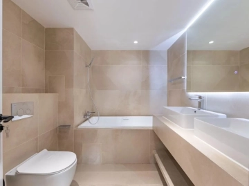 Rm 11H No 1 New York Tower(9)