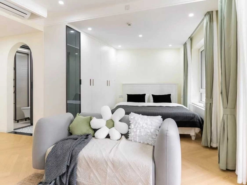 Rm 1201 No 10 Central Park(7)