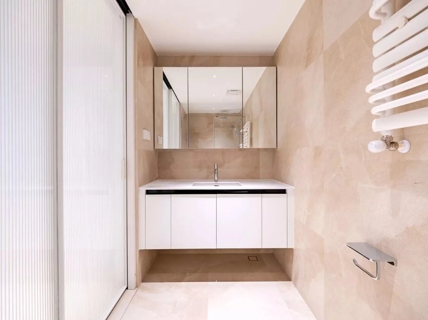 Rm 1201 No 11 Sanlitun SOHO Apt(18)