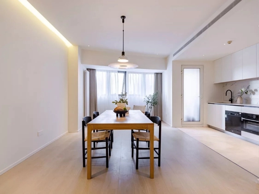 Rm 1201 No 11 Sanlitun SOHO Apt(5)