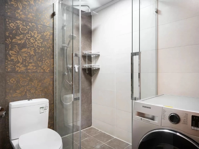 Rm 1501 No 8 China Central Place(16)