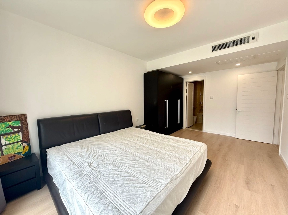 Rm 1601 No 20 Central Park(9)