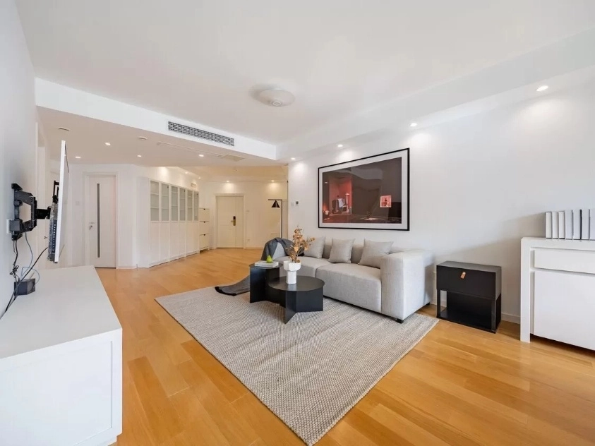 Rm 1607 Unit 1 Bld B Sunshine 100 Int’l Apt(3)