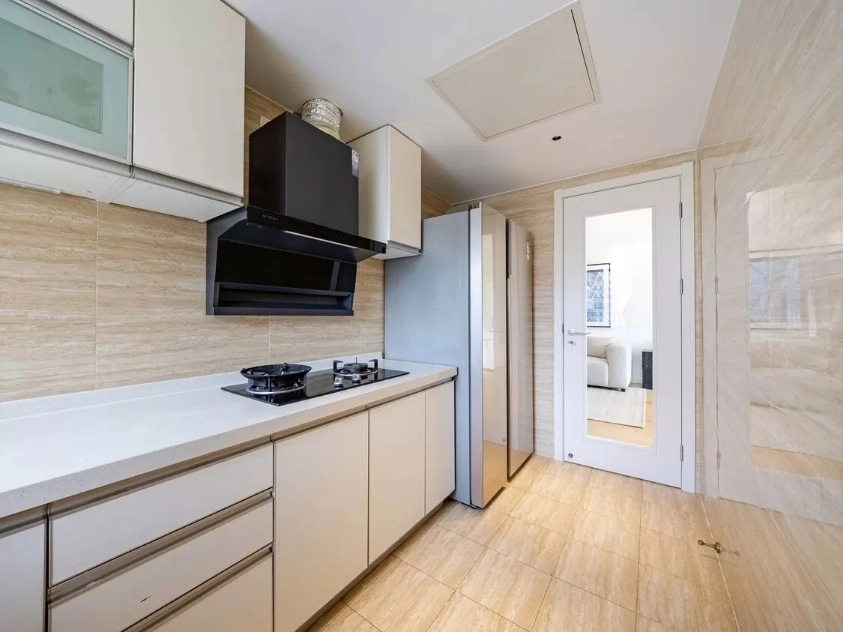 Rm 1607 Unit 1 Bld B Sunshine 100 Int’l Apt(6)