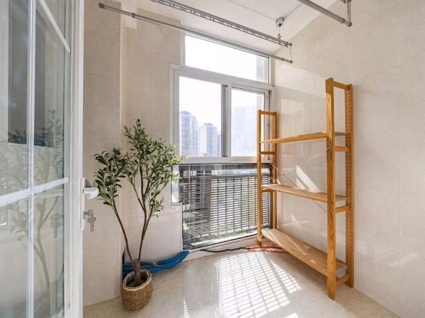 Rm 1607 Unit 1 Bld B Sunshine 100 Int’l Apt(7)