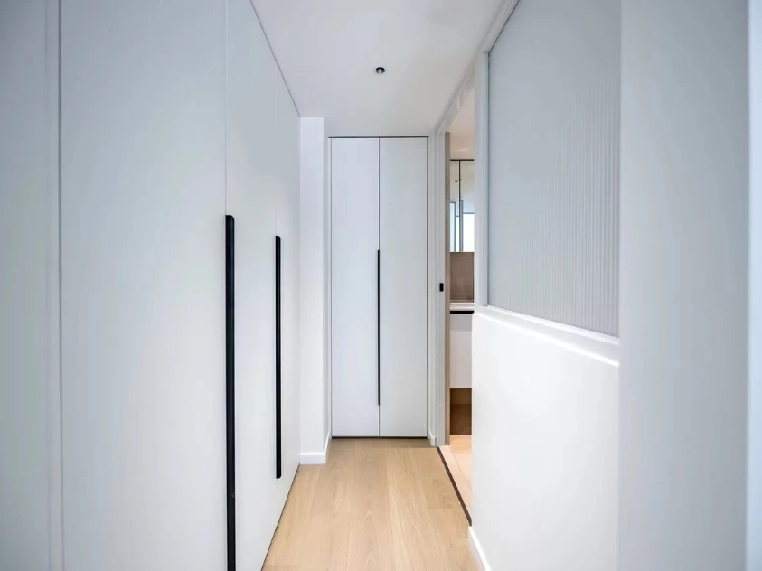 Rm 1625 Bld D Chateau De Luze Apt(13)