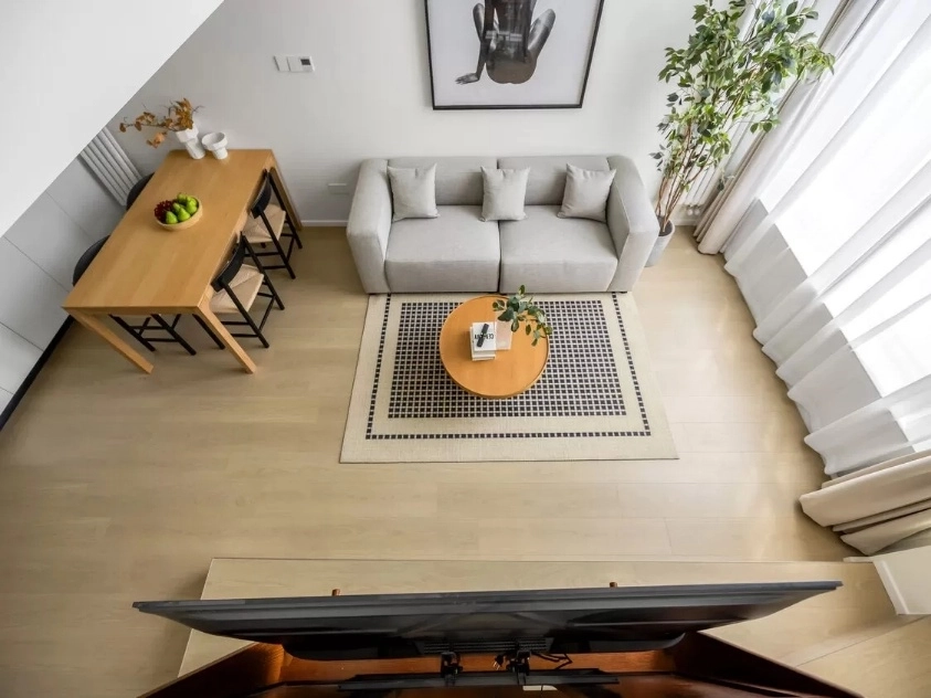 Rm 1625 Bld D Chateau De Luze Apt(7)