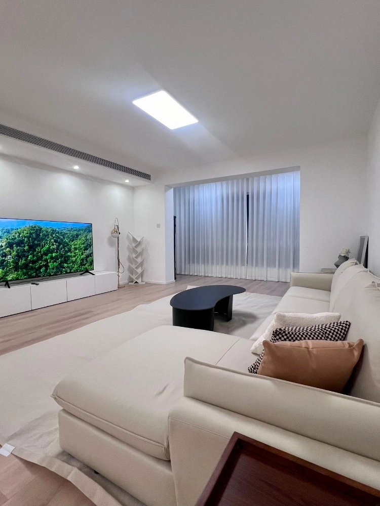 Rm 16A No A Global Trade Mansion(2)