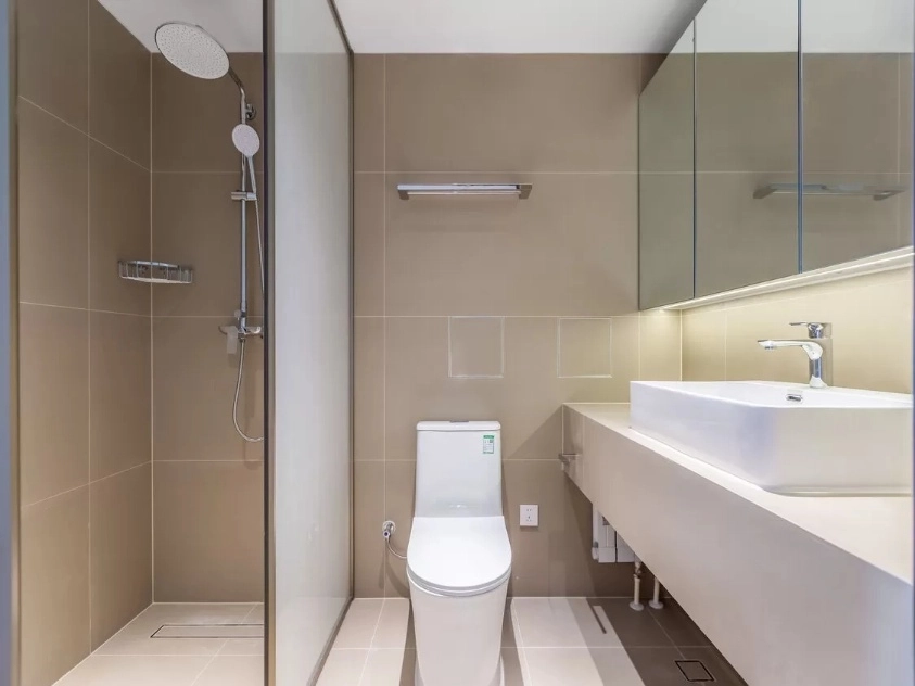 Rm 1701 No 16 Sanlitun SOHO Apt(13)