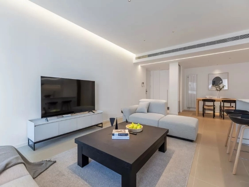 Rm 1701 No 16 Sanlitun SOHO Apt(5)