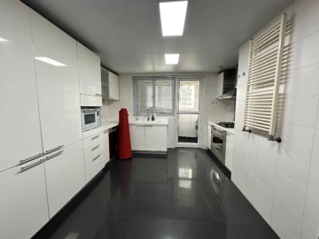 Rm 1701 No 2 Central Park(9)