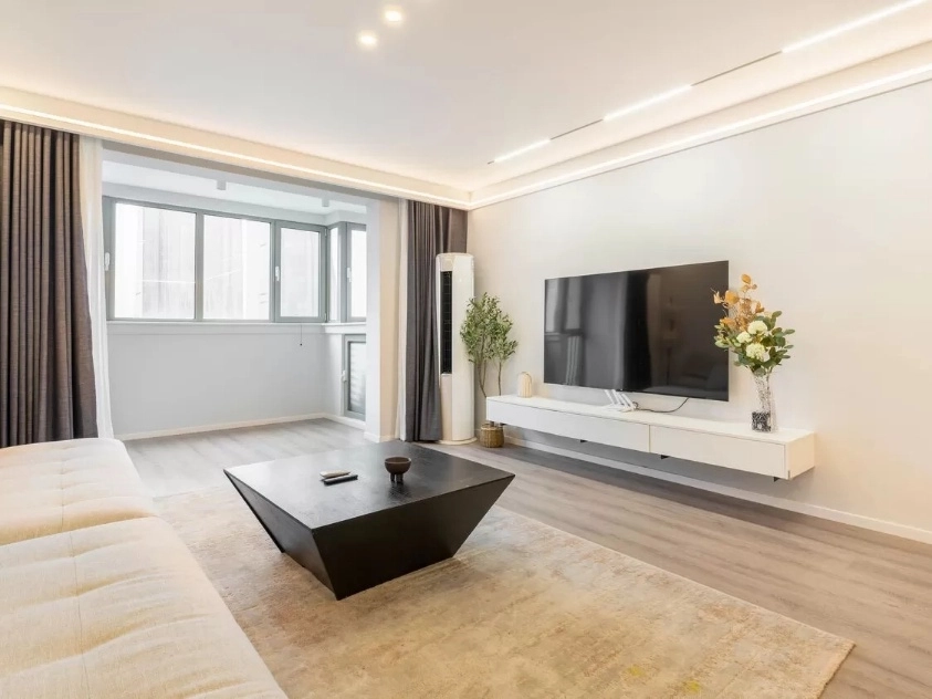 Rm 1701 Unit 7 No 1 Parkfront Mansion(2)