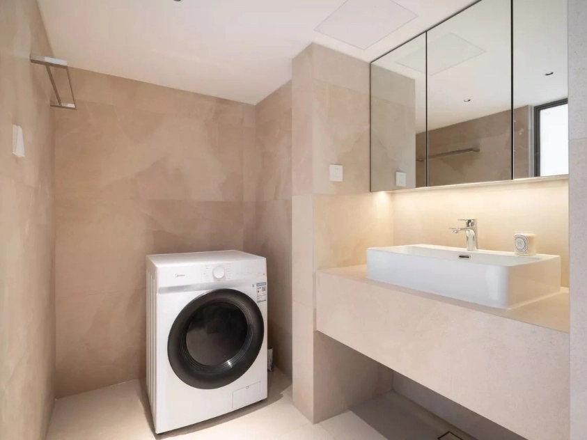 Rm 1722 No D Chateau De Luze Apt(17)