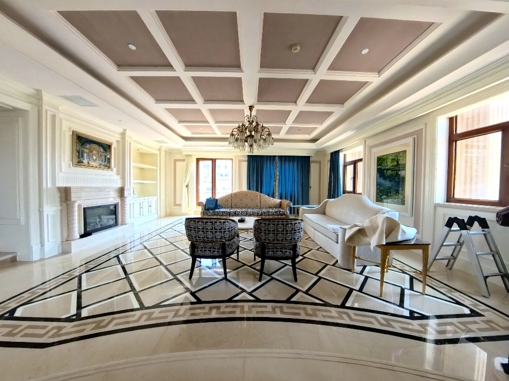 Rm 18 Bld E The Riverside Baroque Palace(5)
