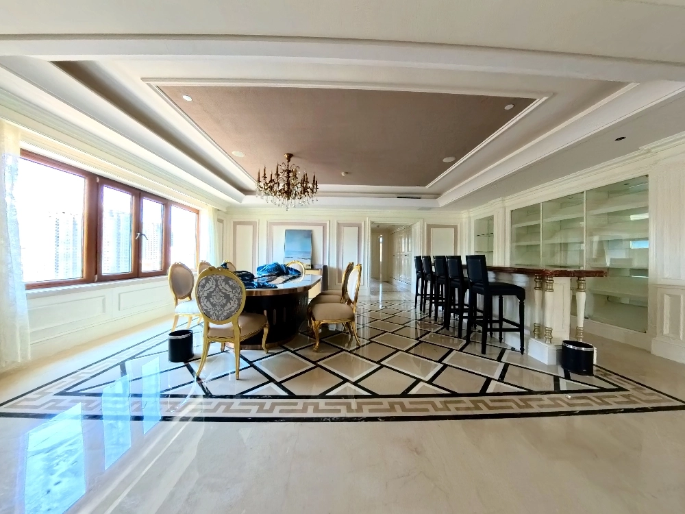 Rm 18 Bld E The Riverside Baroque Palace(6)