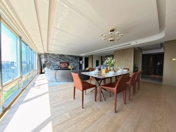 Rm 1801 Embassy House(4)