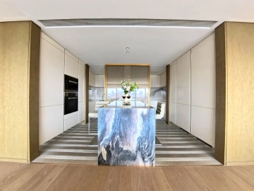 Rm 1801 Embassy House(7)