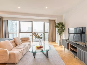 Rm 1815 No 9 Lakeward Scenery Int’l Apts
