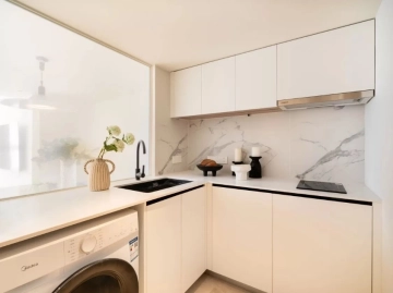 Rm 1827 Bld D Chateau De Luze Apt(6)