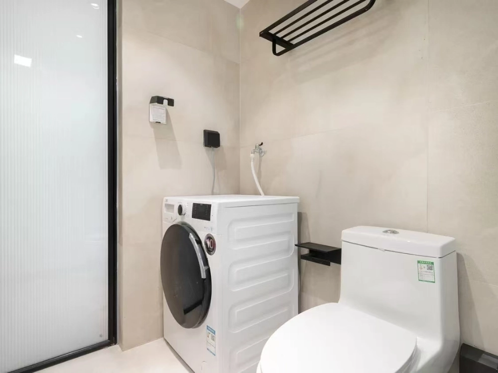 Rm 1902 No 3 Wanda Plaza Apartment(14)