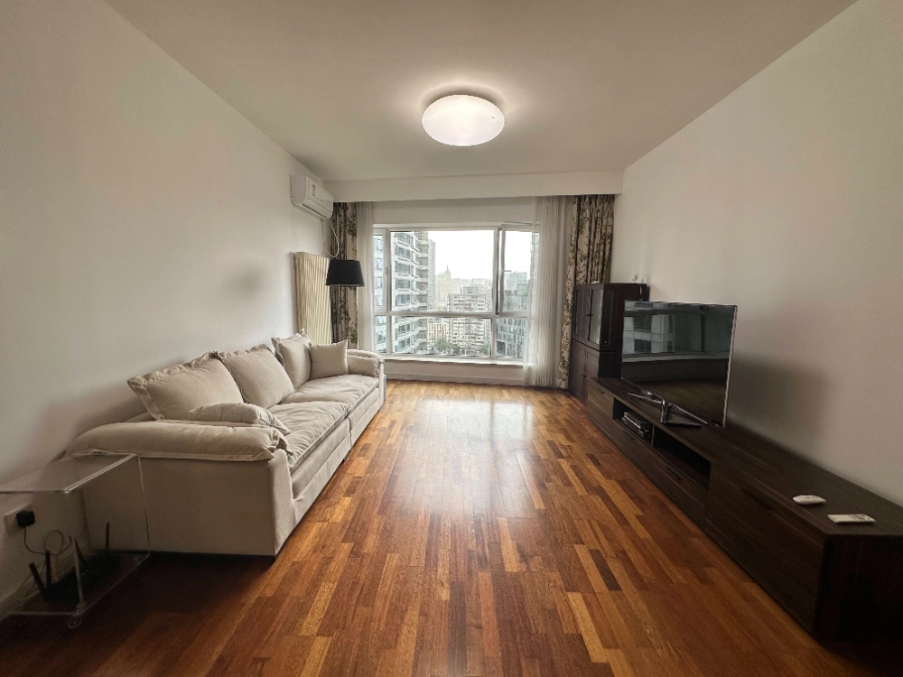 Rm 2007 No 1 Central Park