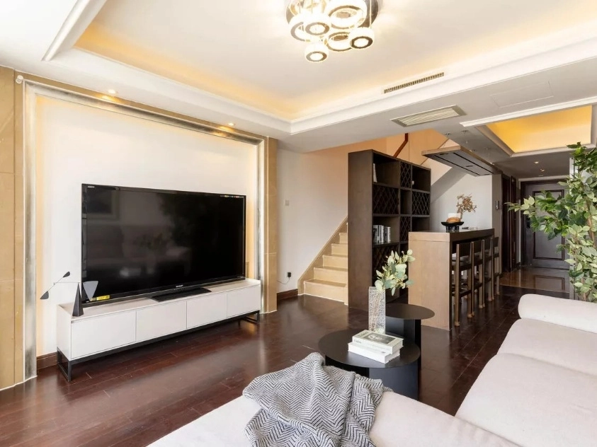 Rm 2018 Unit 1 Yoolee Apartment(3)