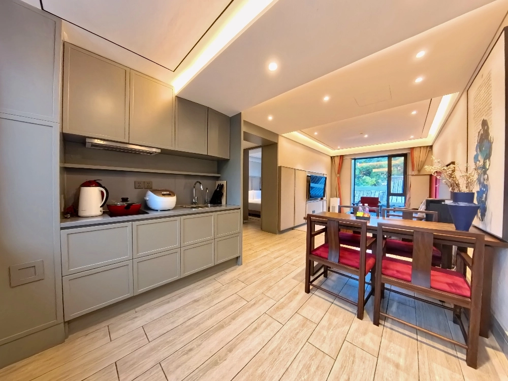 Rm 202 Dongsi 78 Boutqiue Apartment(2)