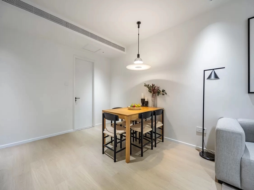 Rm 204 No 1 Sanquan Apartment(4)