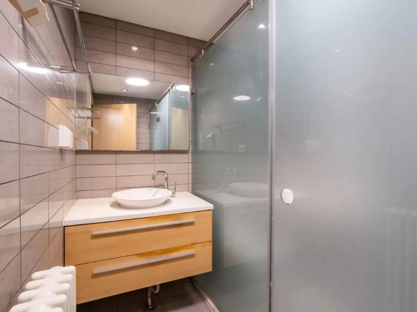 Rm 205 No 9 China Central Place(14)