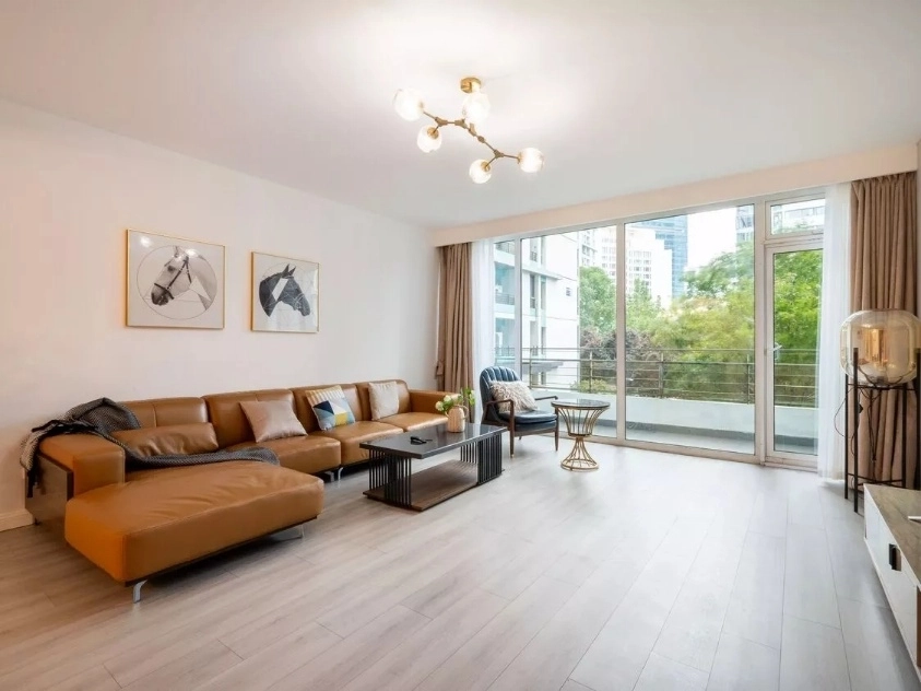 Rm 205 No 9 China Central Place(3)