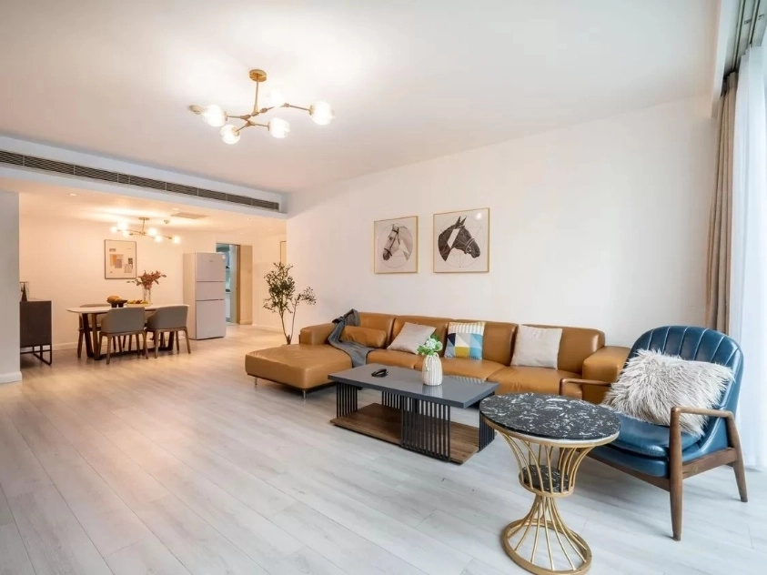 Rm 205 No 9 China Central Place(4)